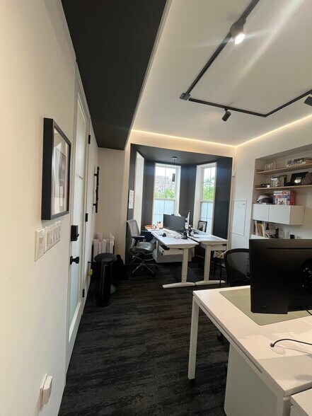 More Photos Of 709 D St SE, Washington Storefront For Lease