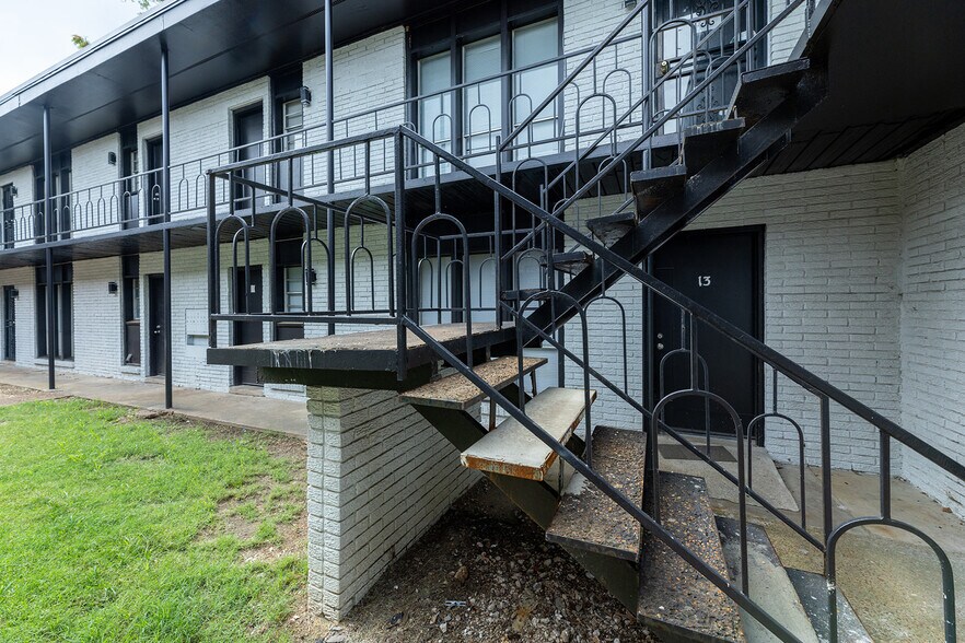 More Photos Of 634 Brister St, Memphis Apartments For Sale