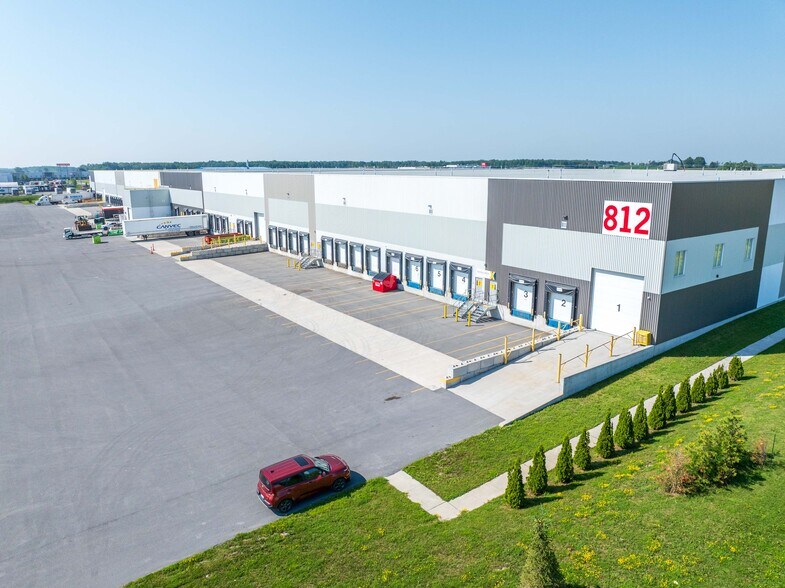 More Photos Of 812 Burton Rd, Vars Warehouse For Lease