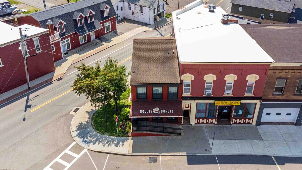 More Photos Of 4 Thomas St, Holley Restaurant For Sale