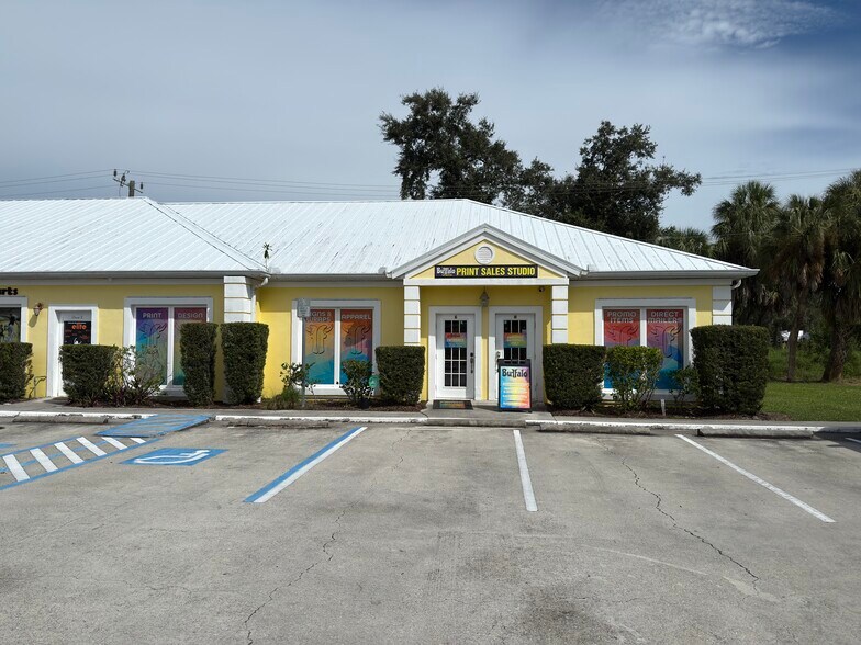 More Photos Of 17960 Toledo Blade Blvd, Port Charlotte Medical For Lease