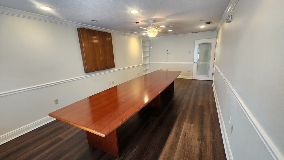 More Photos Of 5111 Memorial Hwy, Tampa Office For Lease