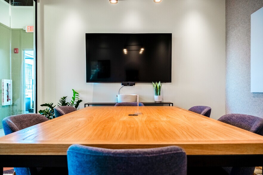 More Photos Of 3537 N Steele Blvd, Fayetteville Coworking Space