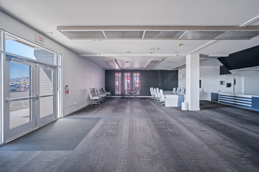 More Photos Of 1755 E Lakeside Dr, Bullhead City Bank For Sale