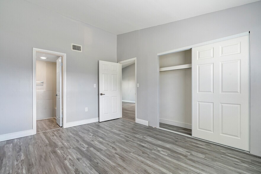 More Photos Of 700-728 SW 81st Ter, North Lauderdale Apartments For Sale