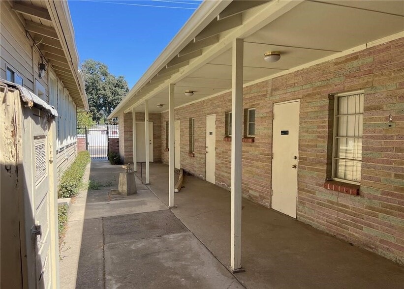 More Photos Of 607 Trinity Ave, Chowchilla Religious Facility For Sale