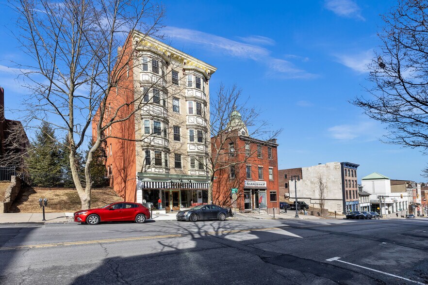More Photos Of 527 Northampton St, Easton Apartments For Sale
