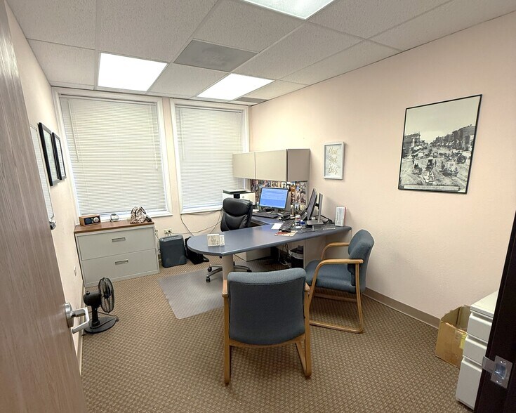 More Photos Of 13750 E Rice Pl, Aurora Office For Lease