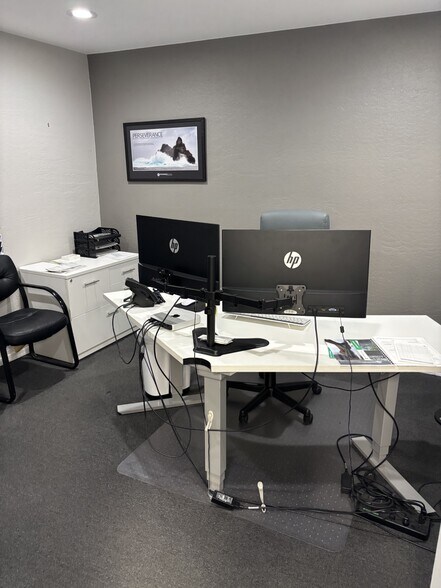 More Photos Of 2814 W Northern Ave, Phoenix Office For Sale