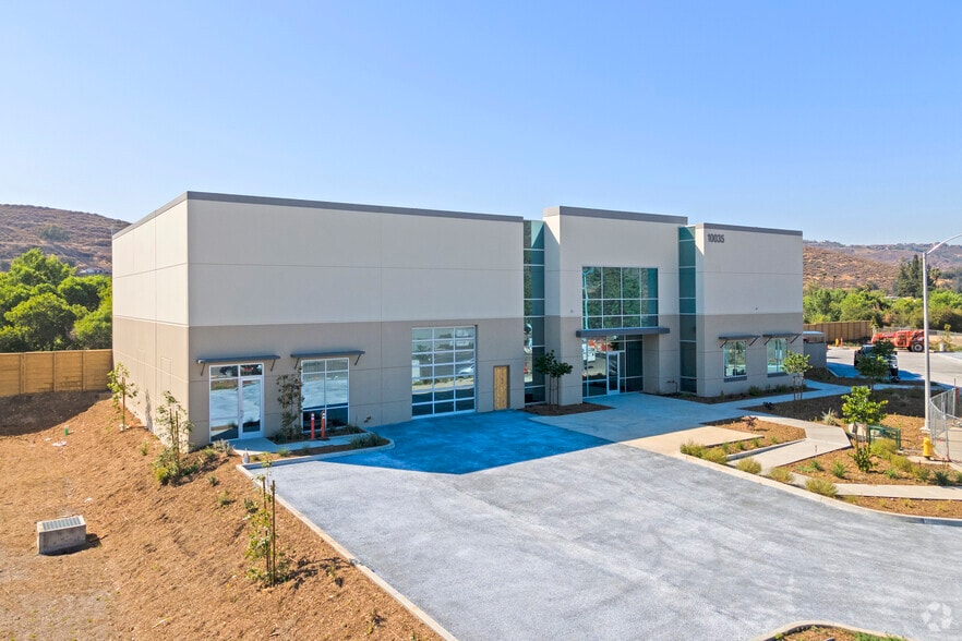 Primary Photo Of 10035 Marathon Pky, Lakeside Warehouse For Lease