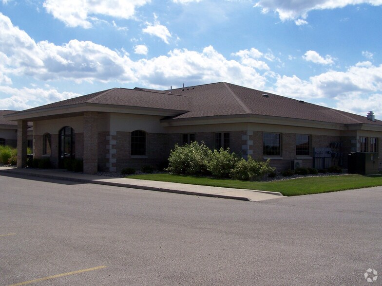 Primary Photo Of 3941 Traxler Ct, Bay City Office For Lease