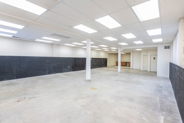 More Photos Of 4081 W Chinden Blvd, Garden City Service For Sale