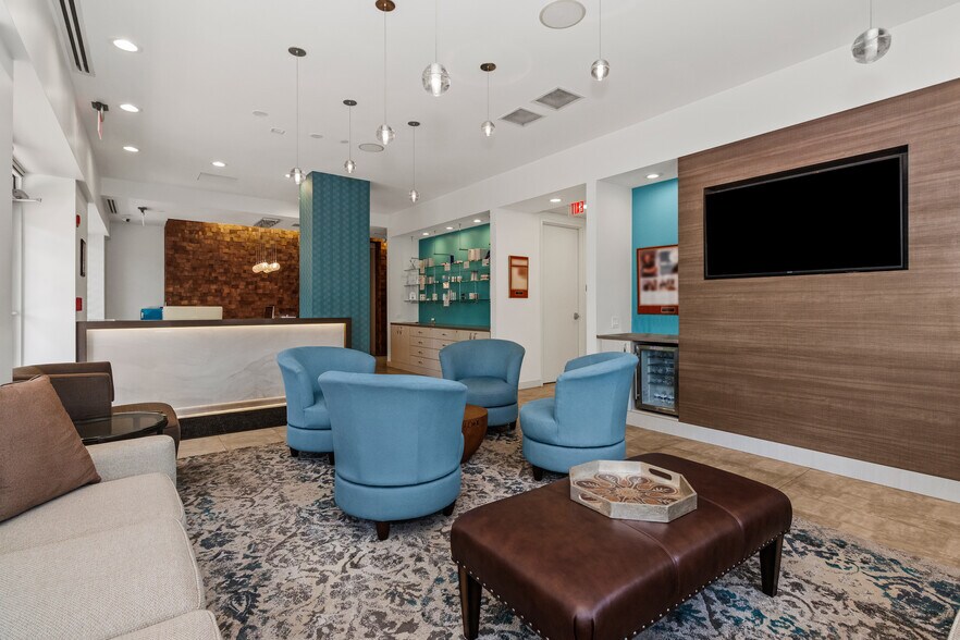 More Photos Of 2300 Chestnut Ave, Glenview Apartments For Sale