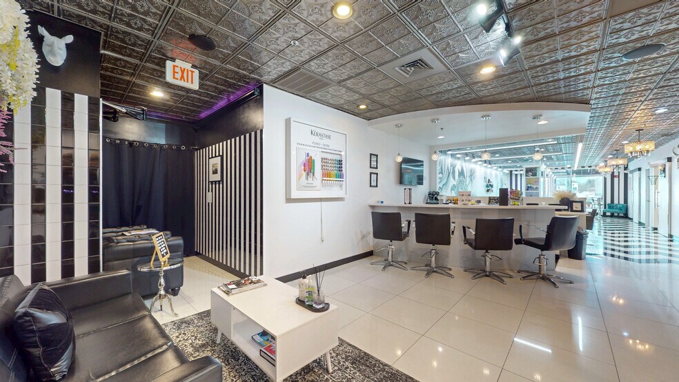 More Photos Of 124 Hebron Ave, Glastonbury Office For Lease