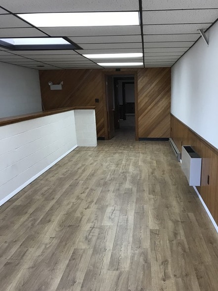 More Photos Of 9115-9125 Bursa Rd, Laurel Warehouse For Lease