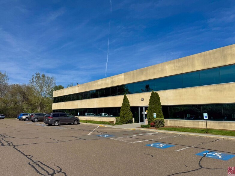 Primary Photo Of 753 Boston Post Rd, Guilford Office For Lease