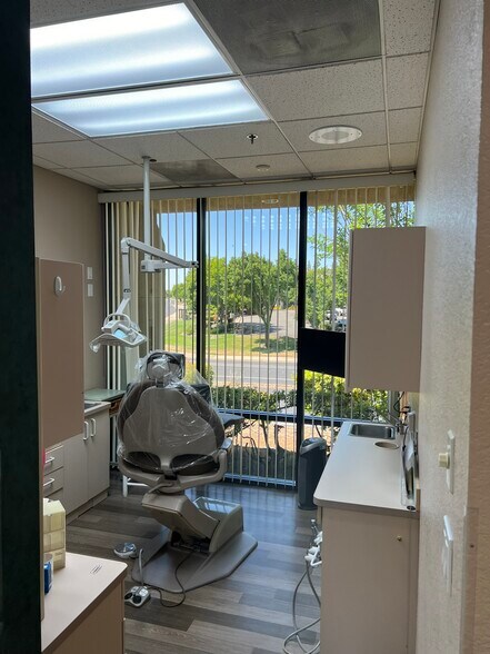 More Photos Of 1603 Eureka Rd, Roseville Office For Sale