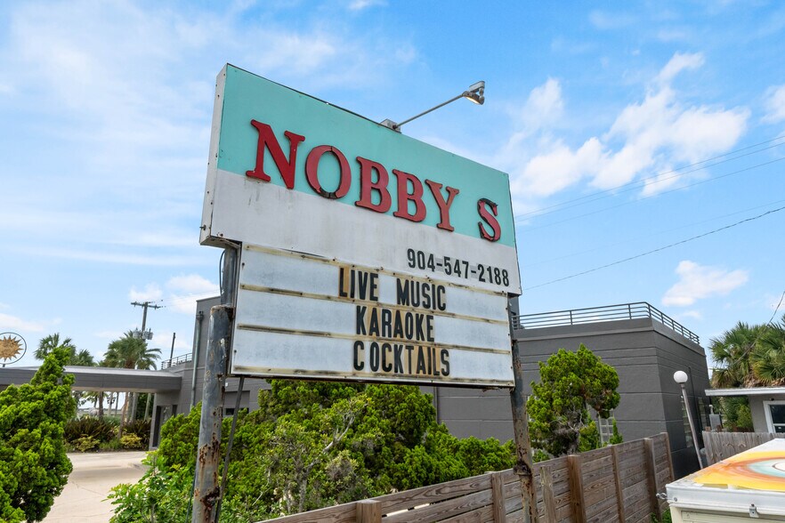 More Photos Of 10 Anastasia Blvd, Saint Augustine Bar For Lease