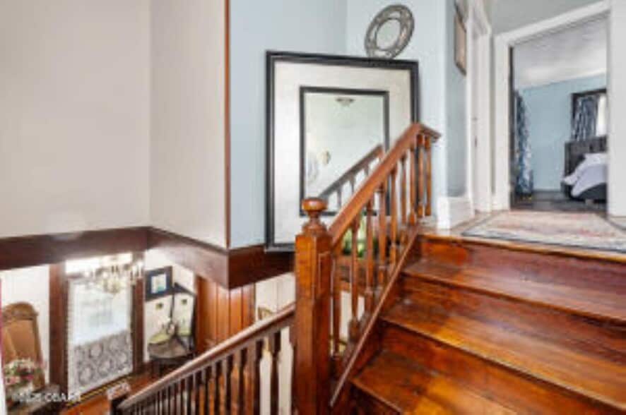 More Photos Of 228 W Howry Ave, Deland Storefront Retail Office For Sale