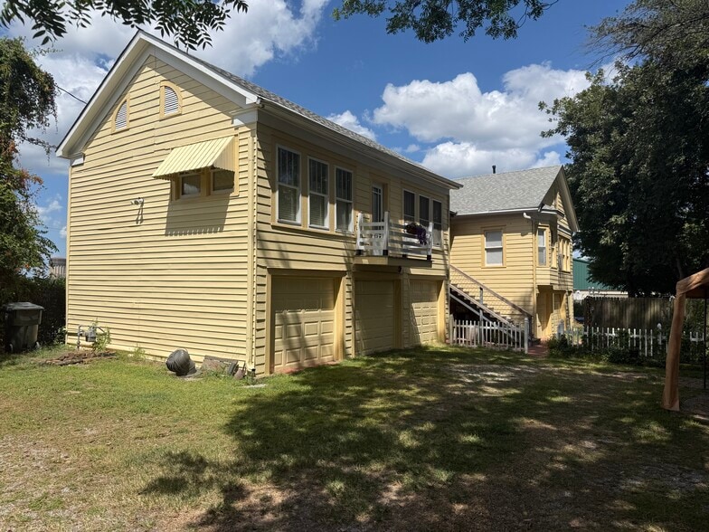 More Photos Of 611 W Woldert St, Tyler Hospitality For Sale