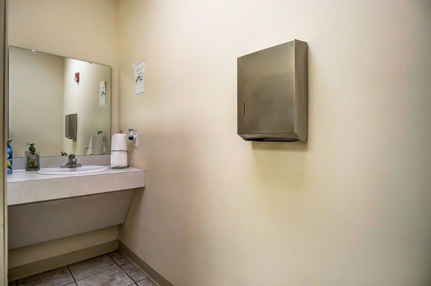 More Photos Of 1753-1787 Old Earnhardt Rd, Kannapolis Medical For Lease