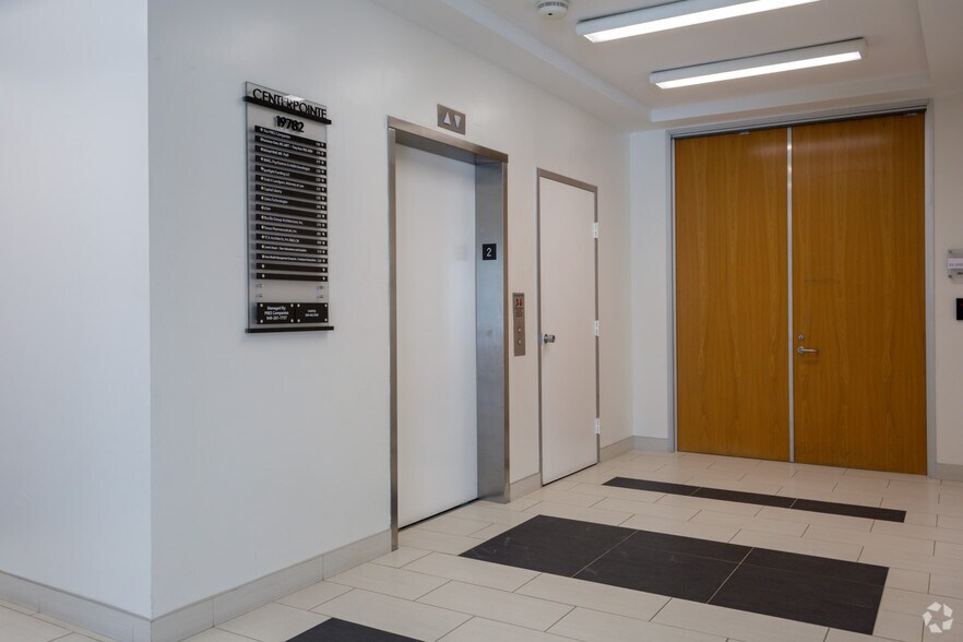 More Photos Of 19782 MacArthur Blvd, Irvine Office For Lease