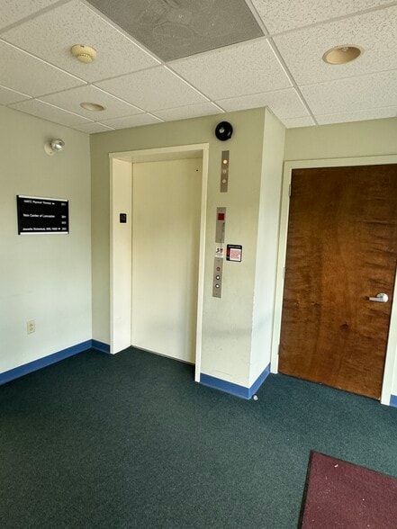 More Photos Of 90 Good Dr, Lancaster Medical For Lease