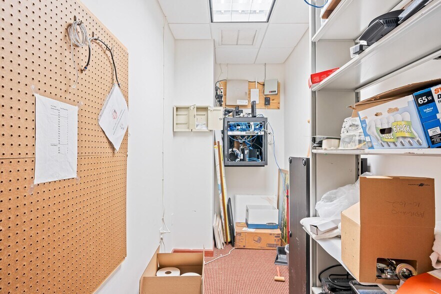 More Photos Of 8865 Commodity Cir, Orlando Office For Sale