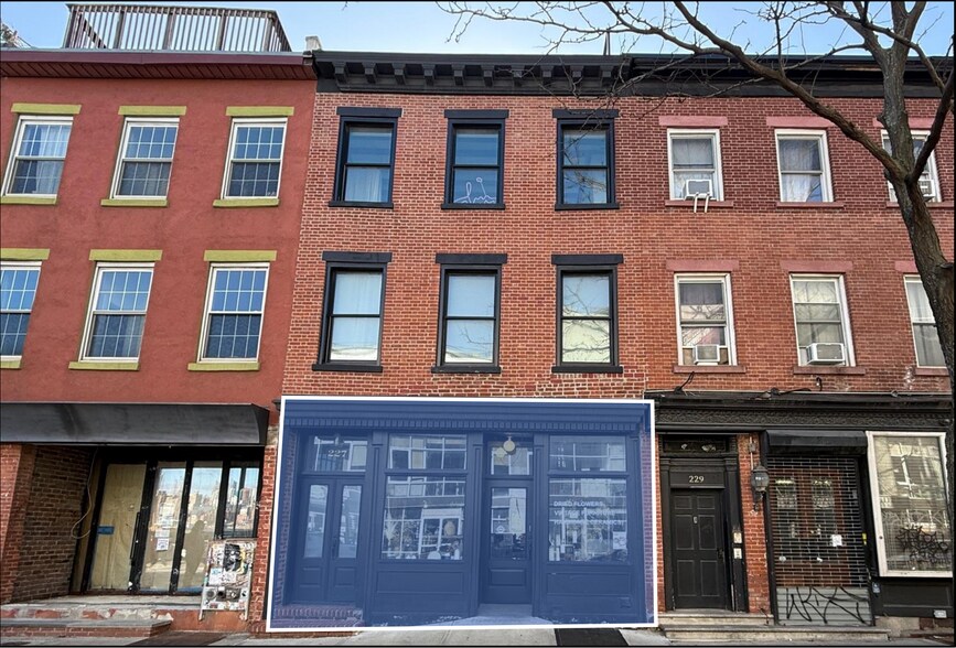 Primary Photo Of 227 Kent Ave, Brooklyn Storefront Retail Residential For Lease