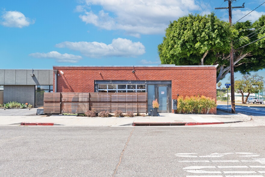 More Photos Of 1728 Olympic Blvd, Santa Monica Loft Creative Space For Lease