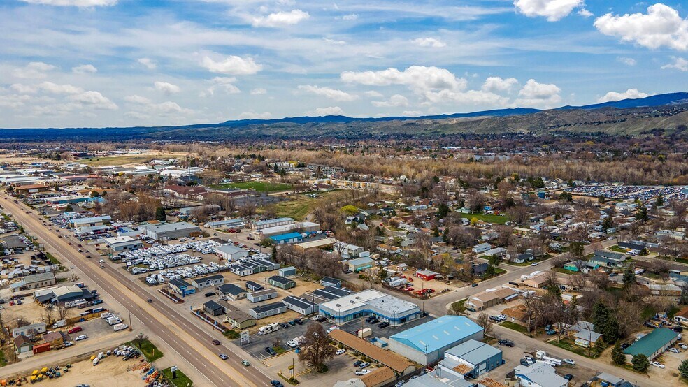 More Photos Of 4684-4688 W Chinden Blvd, Boise Freestanding For Lease