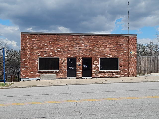 More Photos Of 7901 Prospect Ave, Kansas City Auto Repair For Sale