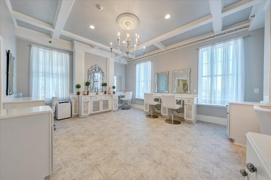 More Photos Of 812 E Main St, Bedford Lodge Meeting Hall For Sale