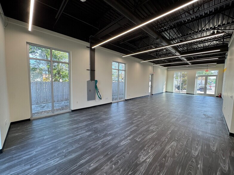 More Photos Of 3483 Clark Rd, Sarasota General Retail For Sale