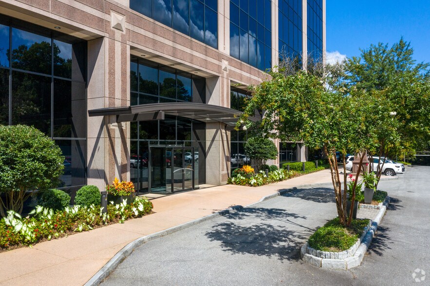 More Photos Of 50 Glenlake Pky NE, Atlanta Office For Lease