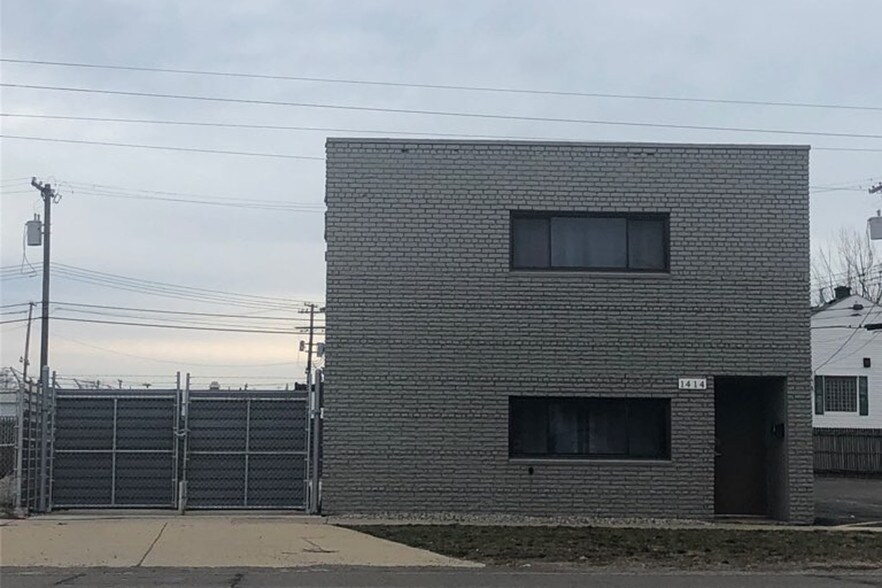 More Photos Of 1414 N Campbell Rd, Royal Oak Manufacturing For Sale
