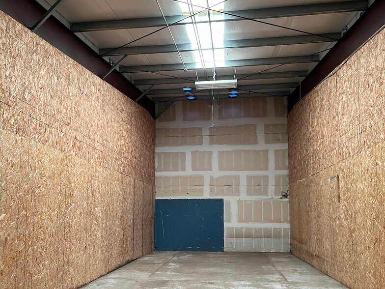 More Photos Of 100 Airport Rd, Fortuna Warehouse For Sale