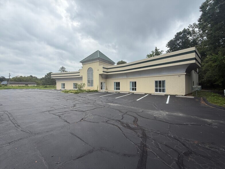 More Photos Of 1385 John Small Ave, Washington Medical For Lease