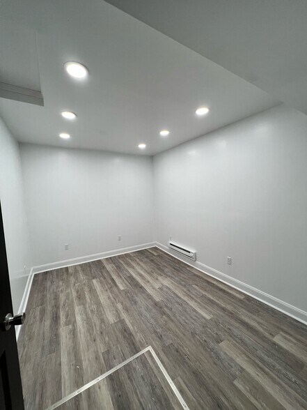 More Photos Of 234 W Main St, Monongahela Storefront Retail Residential For Lease