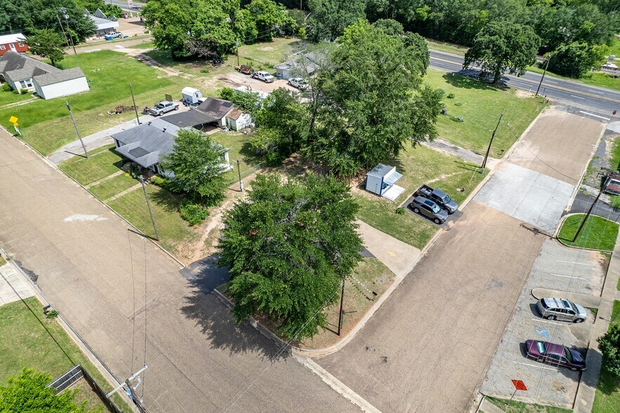 More Photos Of 122 N Green St, Hawkins Land For Sale