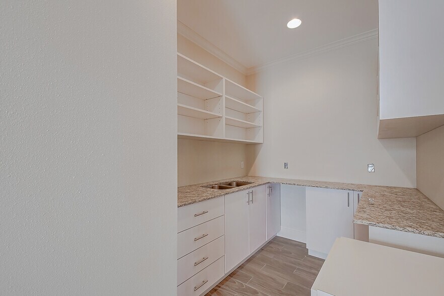 More Photos Of 21386 Provincial Blvd, Katy Medical For Sale