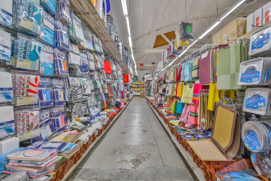 More Photos Of 2315 E 4th St, Los Angeles Freestanding For Sale