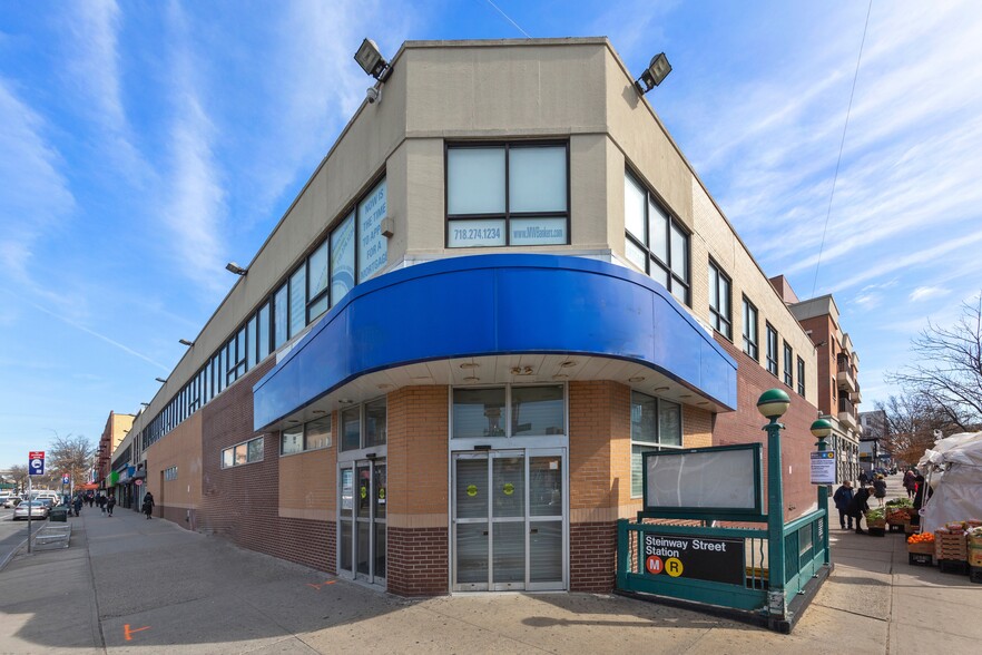 Primary Photo Of 3261-3285 Steinway St, Astoria Storefront Retail Office For Lease