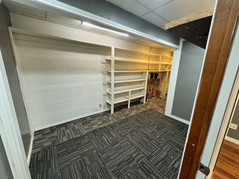 More Photos Of 2525 Wallingwood Dr, Austin Office For Lease