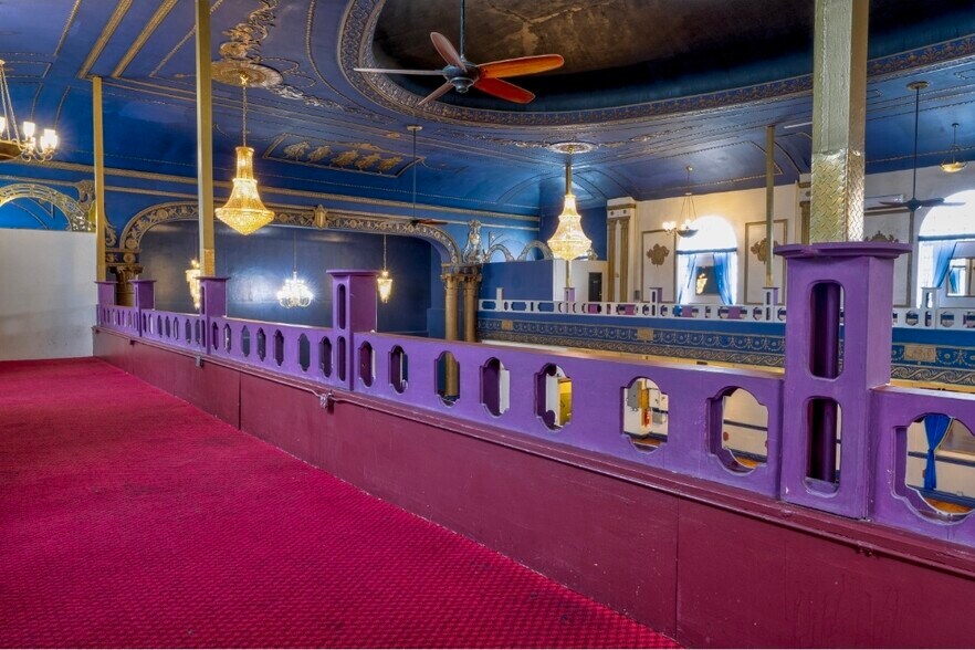 More Photos Of 5670 58th St, Maspeth Specialty For Sale