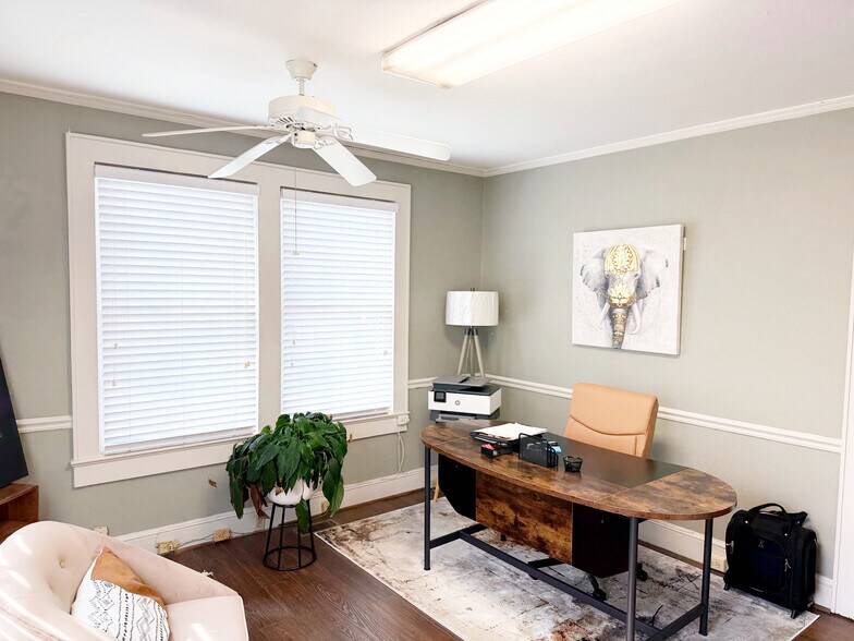 More Photos Of 403 S Logan St, Gaffney Office For Sale