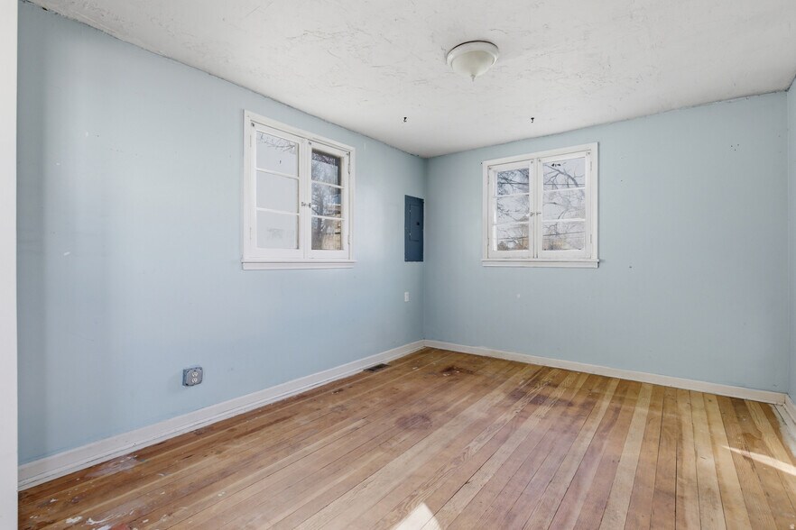 More Photos Of 869 W Center St, Provo Flex For Sale