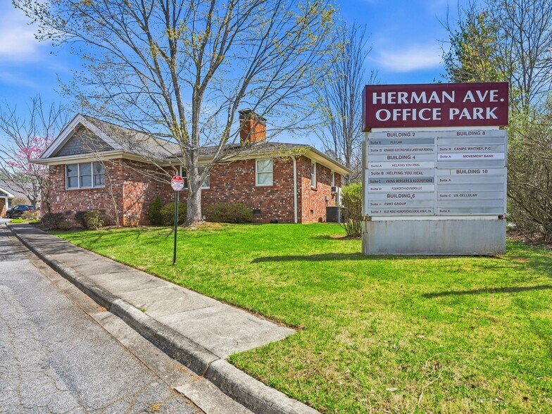 More Photos Of 2 Herman Avenue Ext, Asheville Office For Sale