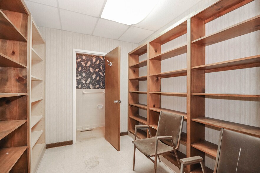 More Photos Of , Rockwell Medical For Lease