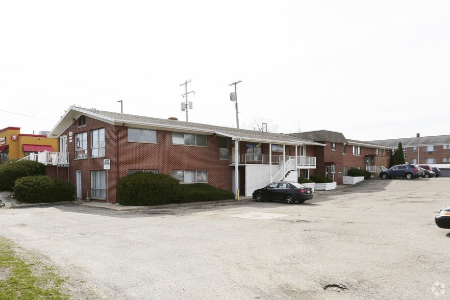 Primary Photo Of 4225 W Main St, Kalamazoo Office For Sale